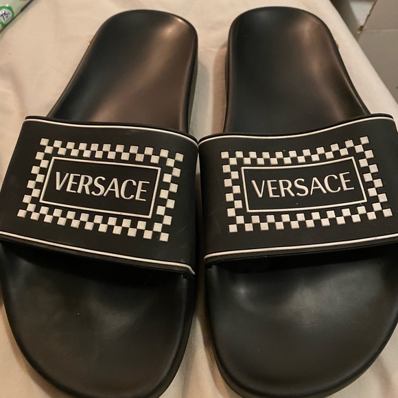 Versace slides - Picture 2 of 8